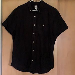 Gap Men’s Large Black shortsleeve Buttondown